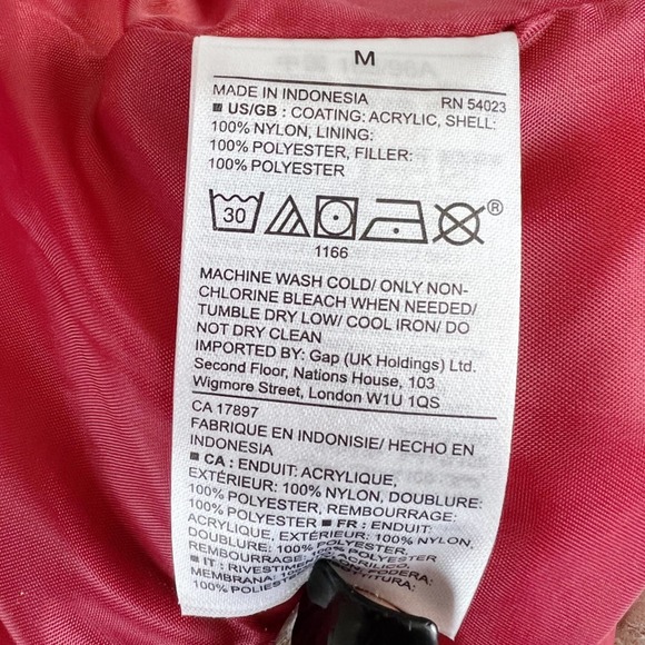 GAP Red Quilted Vest - Picture 10 of 10